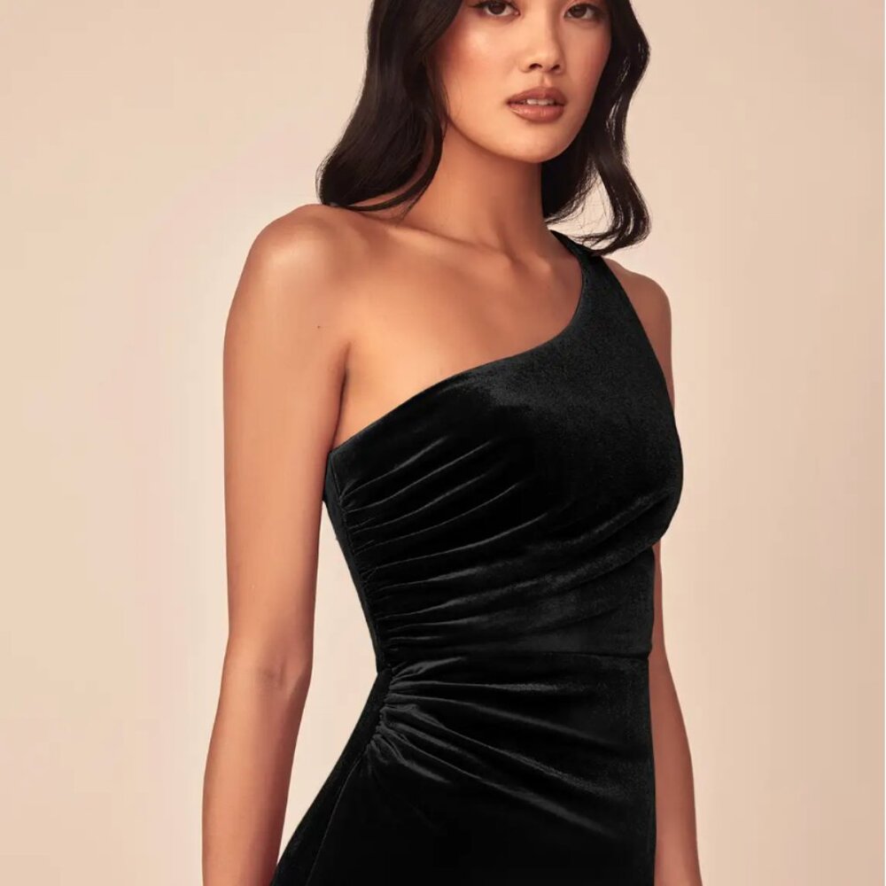 Azazie Black Mermaid One Shoulder Pleated Velvet Dress - Picture 3 of 7